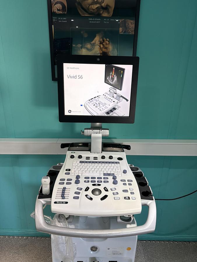 Gebraucht GE Vivid S6 Ultraschallgerät mit 3Sc-RS kardio Sonde