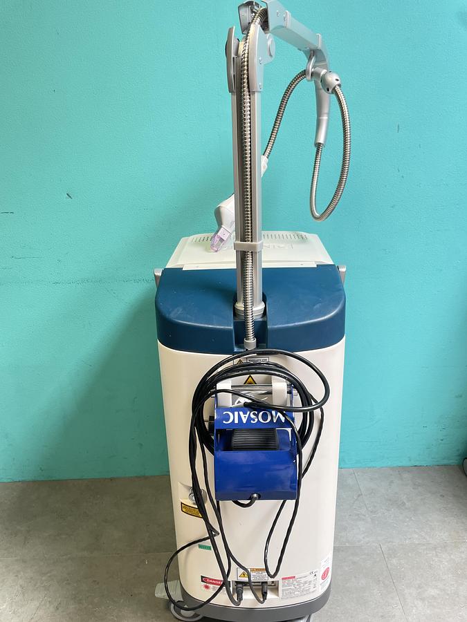 Gebraucht Lutronic Mosaic Class IV Glass Fiber Laser