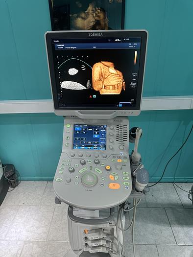 Used Toshiba Xario 200 Ultraschallgerät mit drei Sonden und Drucker 