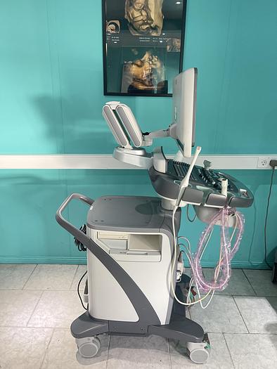 Used Siemens Acuson X600 Ultraschallgerät mit drei Sonden