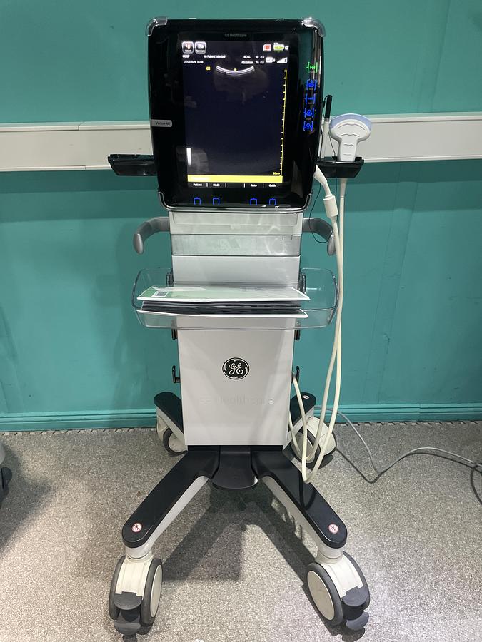 Gebraucht GE Venue 40 Ultraschallgerät mit Konvex Sonde