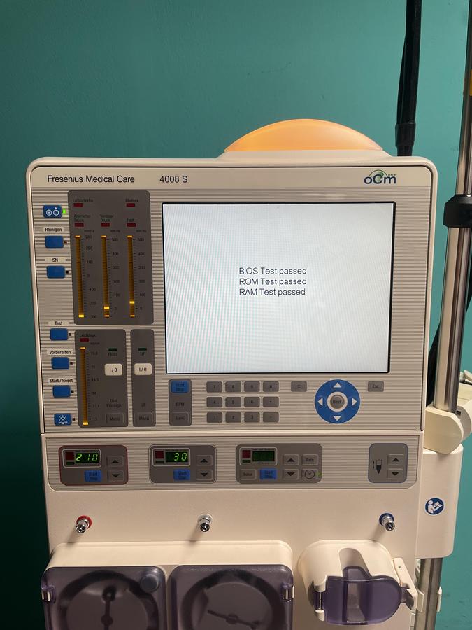 Used Fresenius Medical Care 4008S Dialysegerät