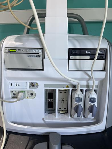 Gebraucht GE Vivid E9 XDclear Ultraschallgerät mit zwei Sonden und Drucker