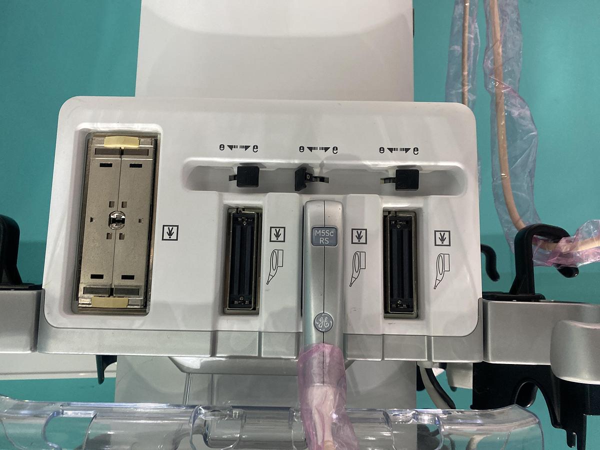 Gebraucht GE Vivid iq Ultraschallgerät mit M5Sc-RS Kardiosonde