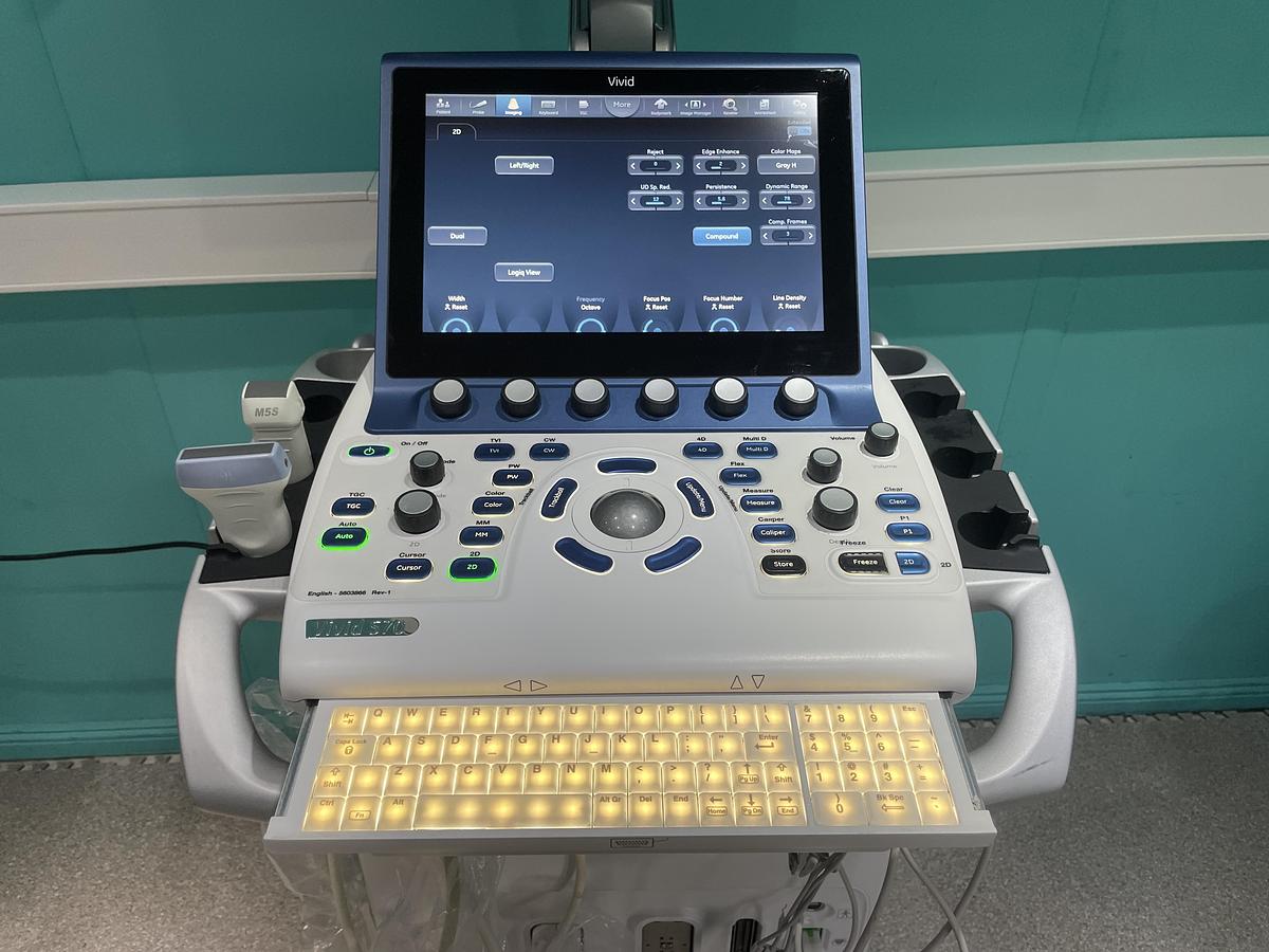 Gebraucht GE Vivid S70 Ultraschallgerät mit zwei Sonden