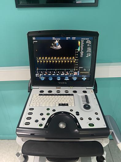 Used GE VIVID Q Ultraschallgerät mit M4S-RS Kardiosonde und Drucker 
