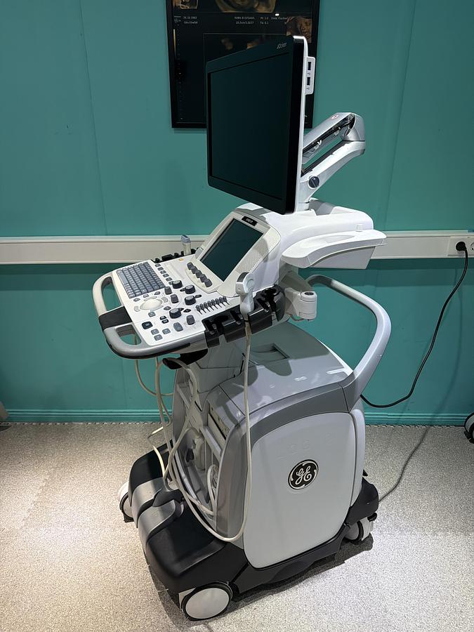 Gebraucht GE LOGIQ E9 XDClear Elastography Ultraschallgerät mit zwei Sonden  
