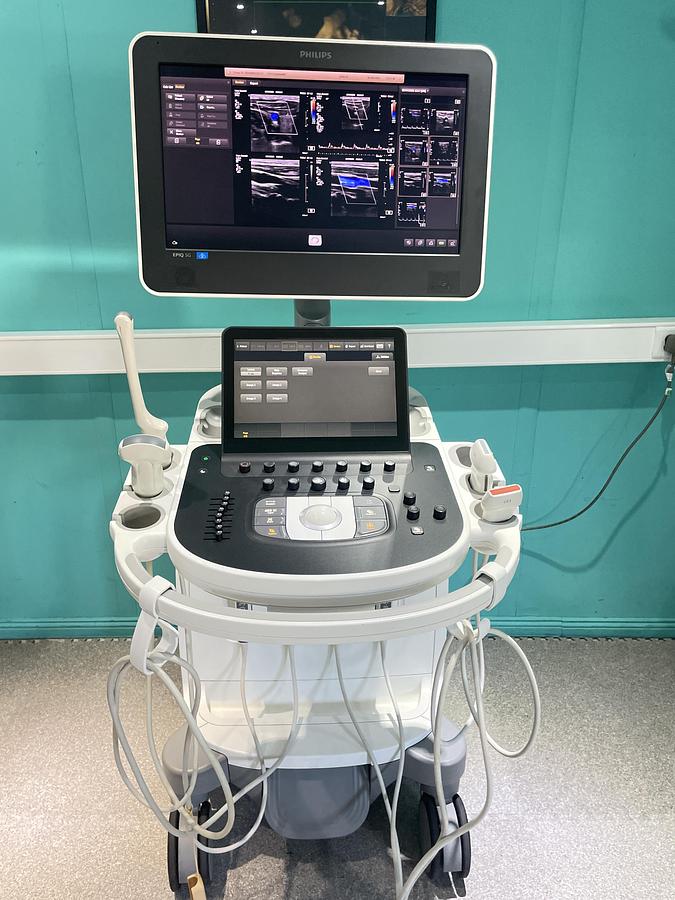 Gebraucht Philips Epiq 5G Ultraschallgerät mit drei Sonden