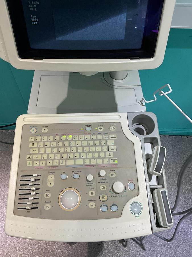 Gebraucht GE Logiq a 200 Ultraschallgerät mit zwei Sonden