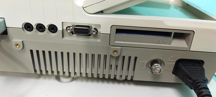 Gebraucht NIHON KOHDEN Cardiofax EKG-Gerät auf Trolley