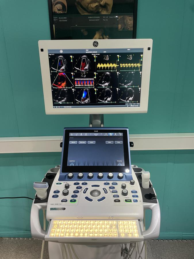 Gebraucht GE Vivid S70 Ultraschallgerät mit zwei Sonden