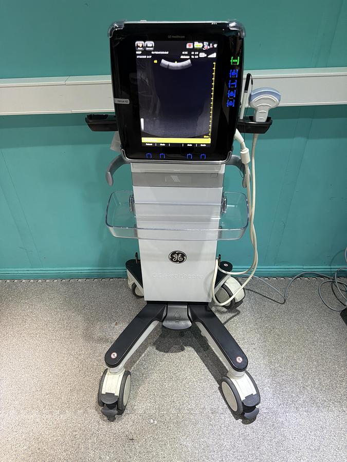 Gebraucht GE Venue 40 Ultraschallgerät mit Konvex Sonde