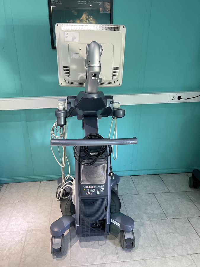 Used GE LOGIQ S8 Ultraschallgerät mit M5S-D kardio Ultraschallsonde und Drucker