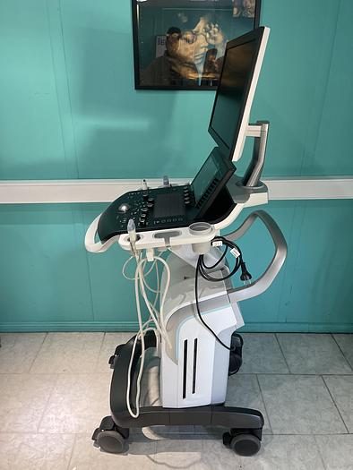 Gebraucht GE Versana Premier Ultraschallgerät mit drei Sonden