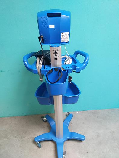 Gebraucht GE Dinamap V100 Vitalparameter-Patientenmonitor