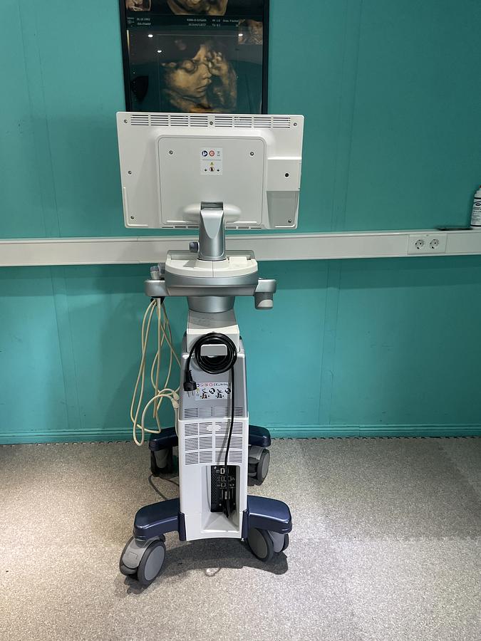 Gebraucht GE LOGIQ P7 Ultraschallgerät mit zwei Sonden