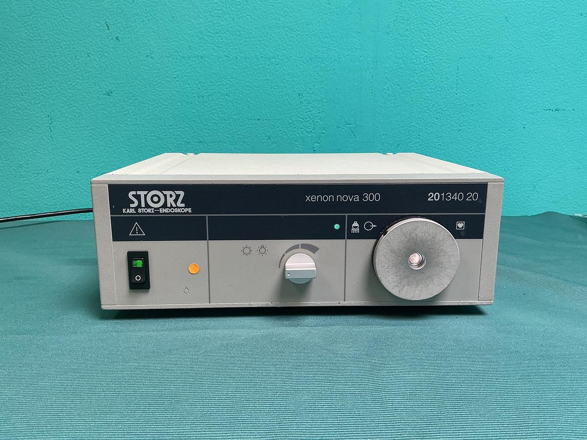 Gebraucht KARL STORZ Xenon Nova 300 20134020 Lichtquelle