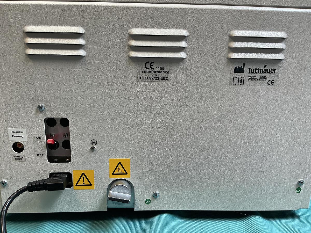 Gebraucht Tuttnauer 2540 Dampfsterilisator