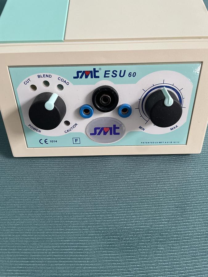 Used SMT ESU 60 elektrochirurgisches Gerät M