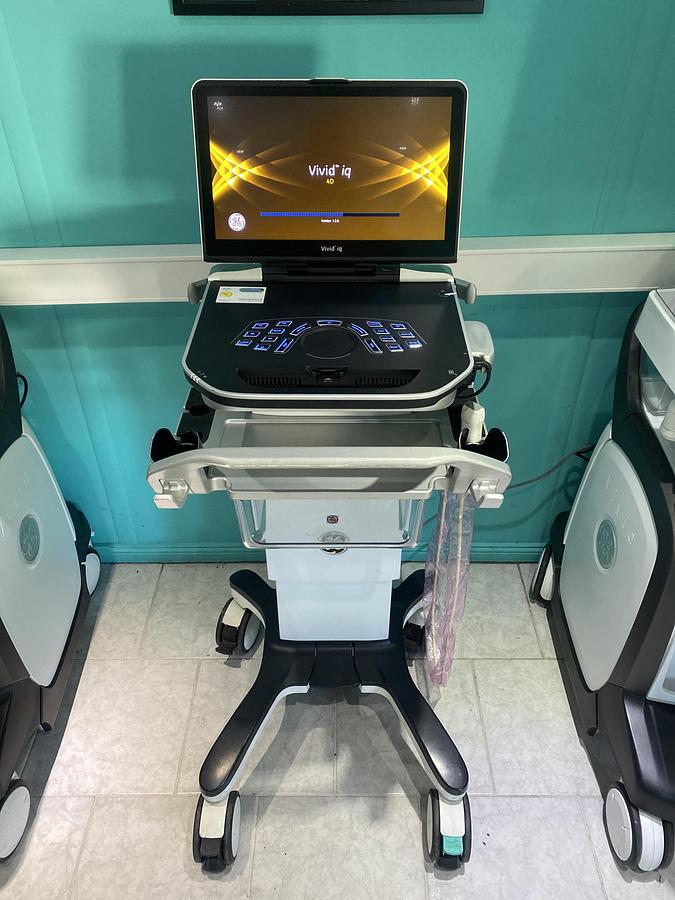 Gebraucht GE Vivid iq Ultraschallgerät mit M5Sc-RS Kardiosonde