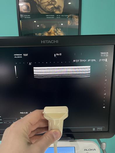 Gebraucht Hitachi ALOKA Arietta V70 Ultraschallgerät mit zwei Sonden und Fußschalter