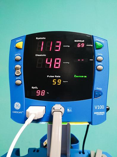 Gebraucht GE Dinamap V100 Vitalparameter-Patientenmonitor