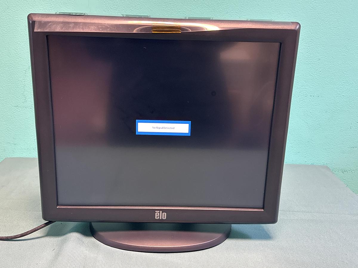 Gebraucht Elo Touch Solutions ET1715LS