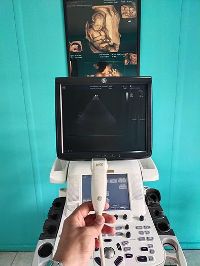 Gebraucht GE Vivid E9 Ultraschallgerät mit MS5-D Kardiosonde