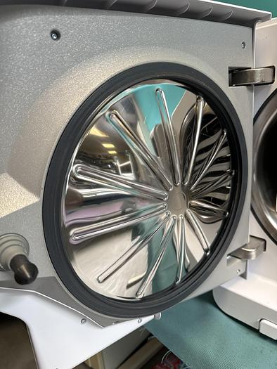 Used  W&H Lisa Remote Plus Sterilisationskammer