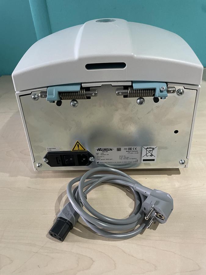 Gebraucht Hettich EBA 200 Tischzentrifuge für Blut und Urinproben