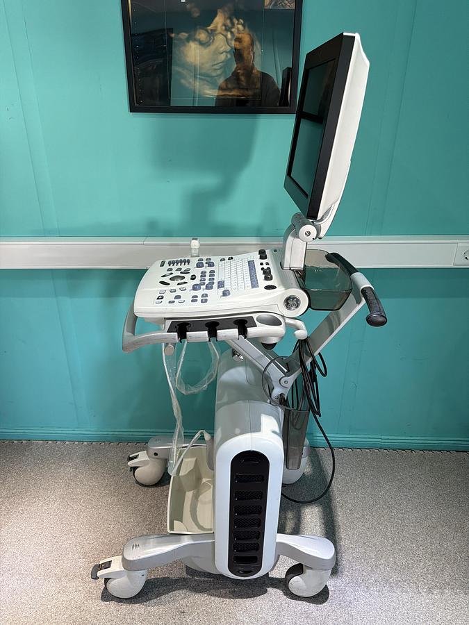 Gebraucht GE Vivid S6 Ultraschallgerät mit 3Sc-RS kardio Sonde