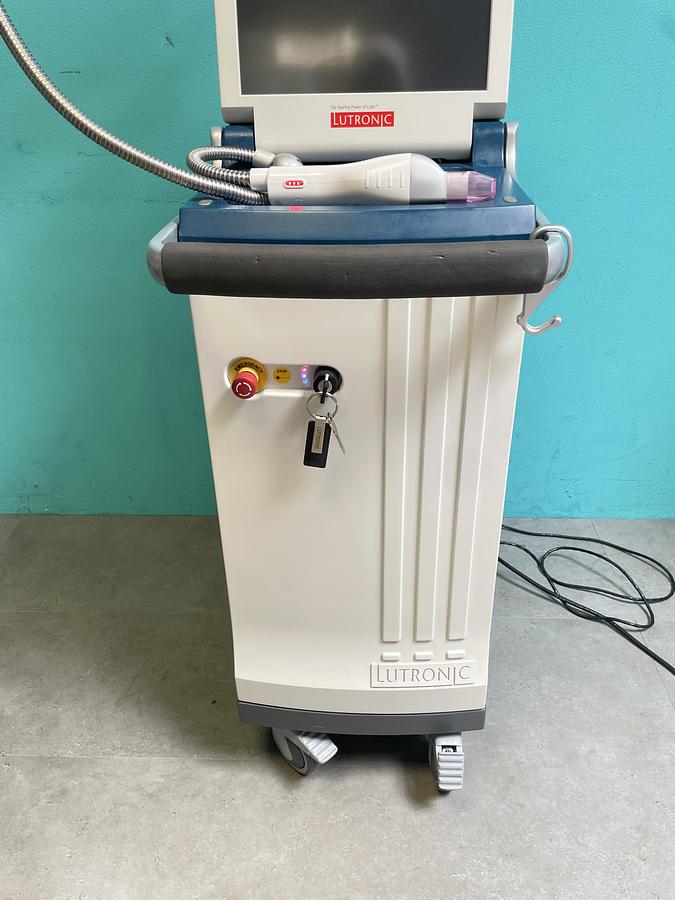 Gebraucht Lutronic Mosaic Class IV Glass Fiber Laser