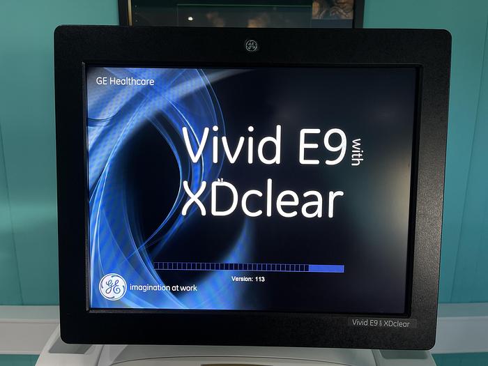 Gebraucht GE Vivid E9 XDclear Ultraschallgerät mit zwei Sonden und Drucker
