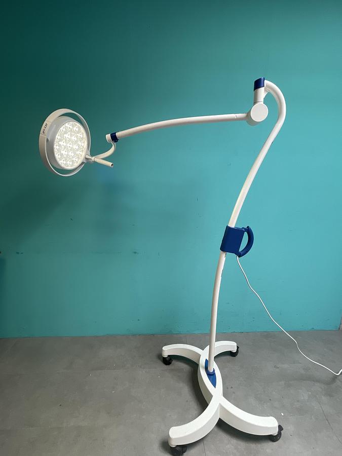 Used Dr.Mach LED-130 OP-Lampe