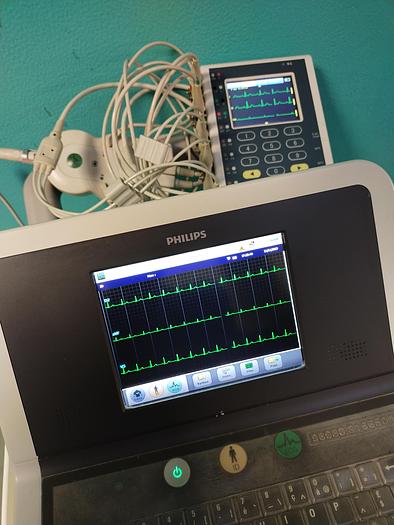 Gebraucht Philips page writer TC30 EKG Gerät auf Trolly
