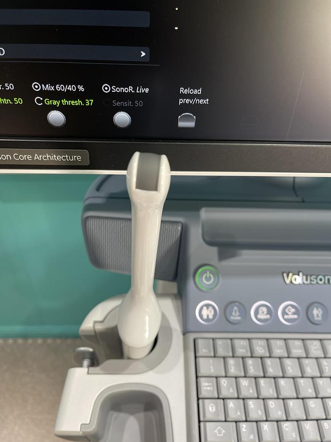 Gebraucht GE Voluson S8 Ultraschallgerät mit drei Sonden und Drucker