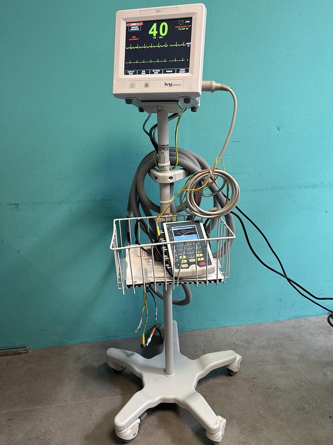 Gebraucht IVY Biomedical 7800 EKG Gerät 