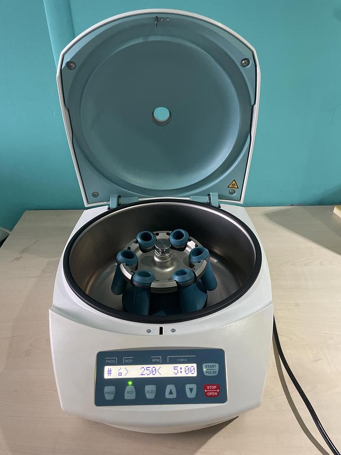 Gebraucht HETTICH EBA 280 Tischzentrifuge für Blut und Urinproben