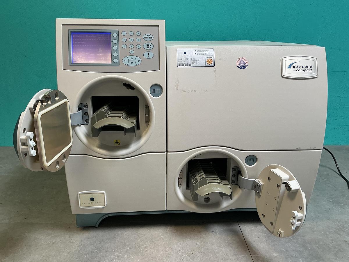 Gebraucht bioMérieux VITEK 2 Compact mikrobiologisches Analysesystem