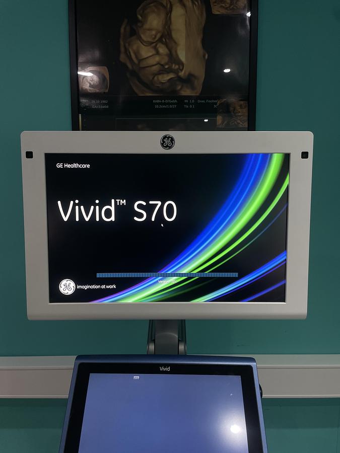 Gebraucht GE Vivid S70 Ultraschallgerät mit zwei Sonden