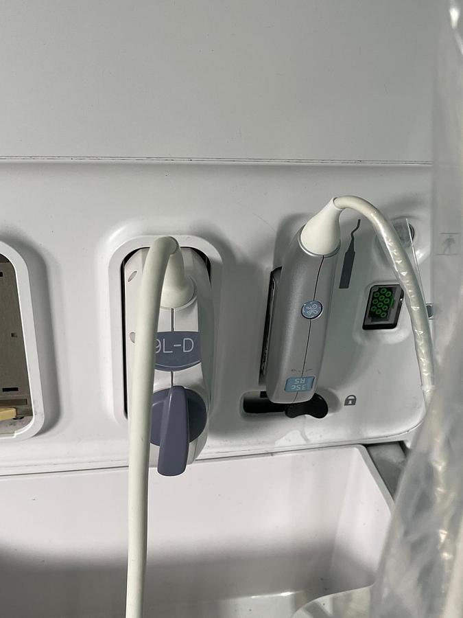 Gebraucht GE Vivid S70 Ultraschallgerät mit zwei Sonden 