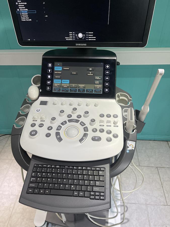 Gebraucht Samsung HS70A Ultraschallgerät mit drei Sonden
