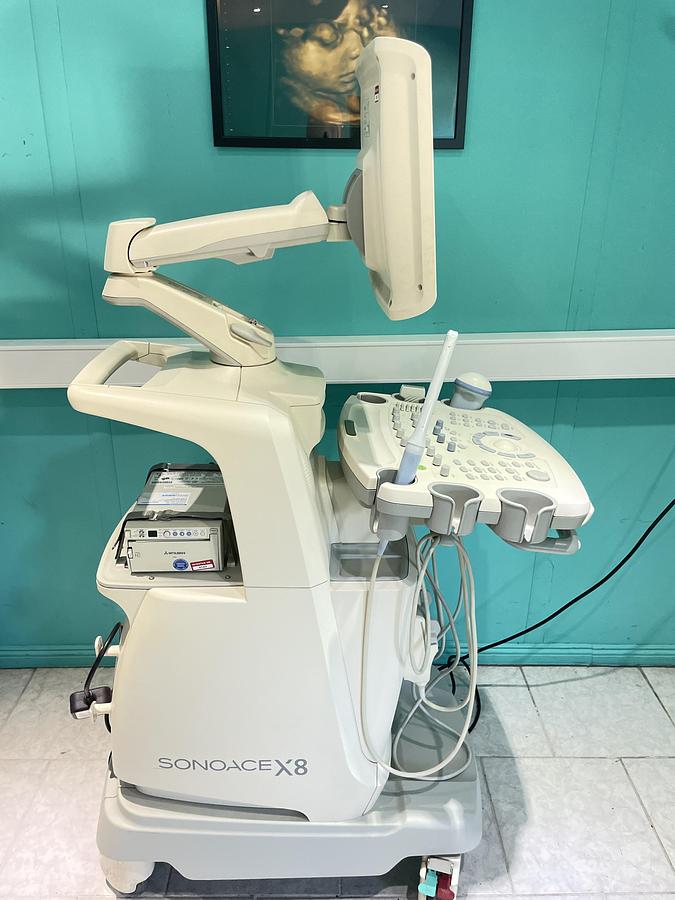 Gebraucht SonoAce X8 Ultraschallgerät mit drei Sonden und Drucker