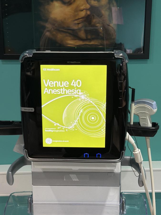 Gebraucht GE Venue 40 Ultraschallgerät mit Konvex Sonde