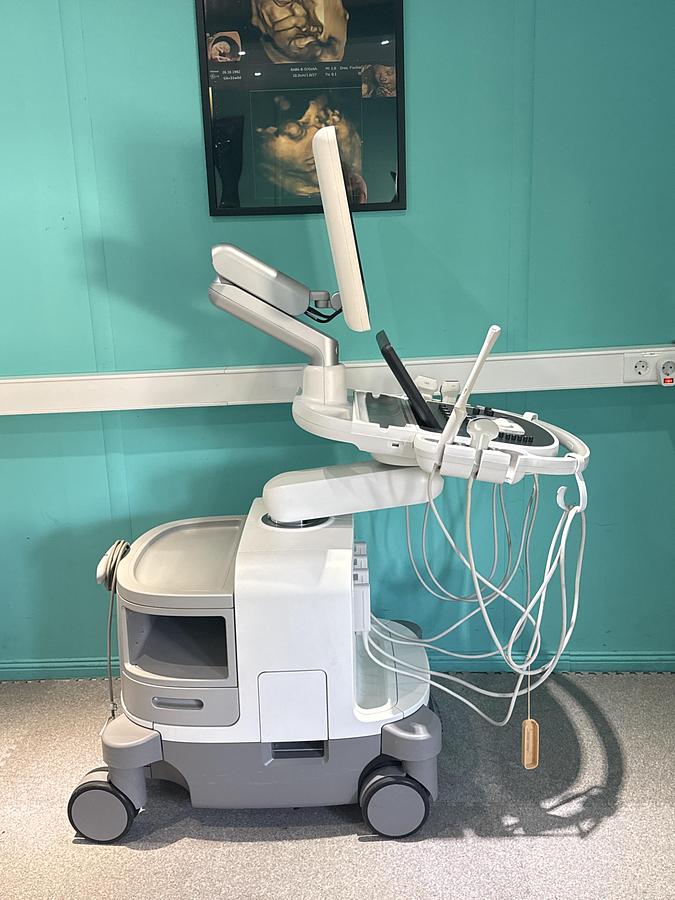 Gebraucht Philips Epiq 5G Ultraschallgerät mit drei Sonden