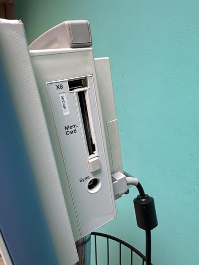 Used Dräger Infinity Gamma XL EKG Gerät auf Trolley 