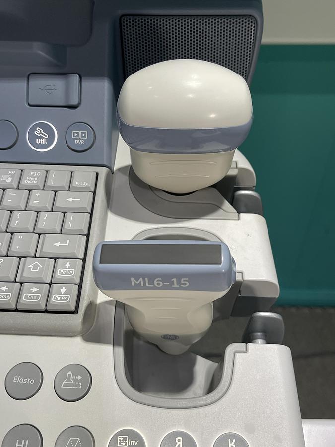 Gebraucht GE Voluson S8 Ultraschallgerät mit drei Sonden und Drucker