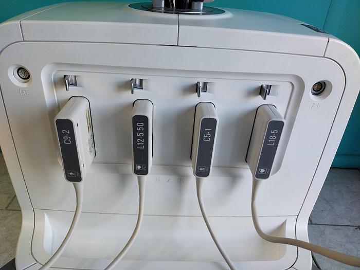 Gebraucht Philips Epiq 5G Flat Screen Ultrasound Scanner