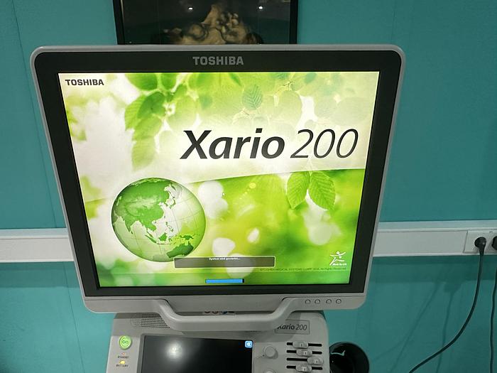 Used Toshiba Xario 200 Ultraschallgerät mit drei Sonden und Drucker 
