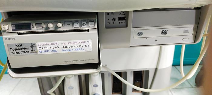 Gebraucht GE Logiq 7 Ultraschallgerät mit 2 Sonden, DVD Laufwerk und Drucker